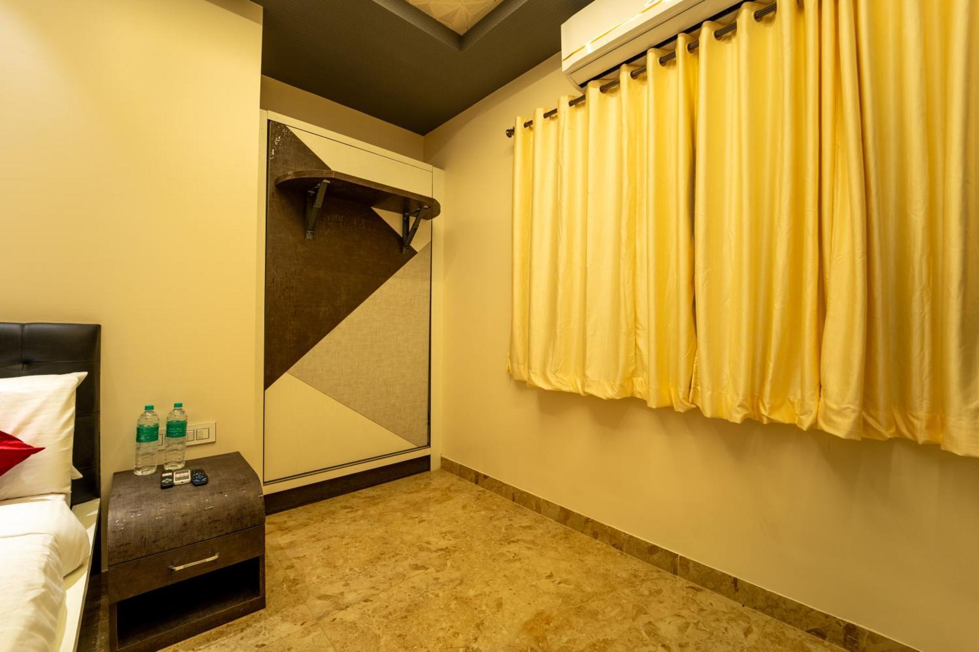 Seasons Suites - Hbr Бенґалуру Номер фото