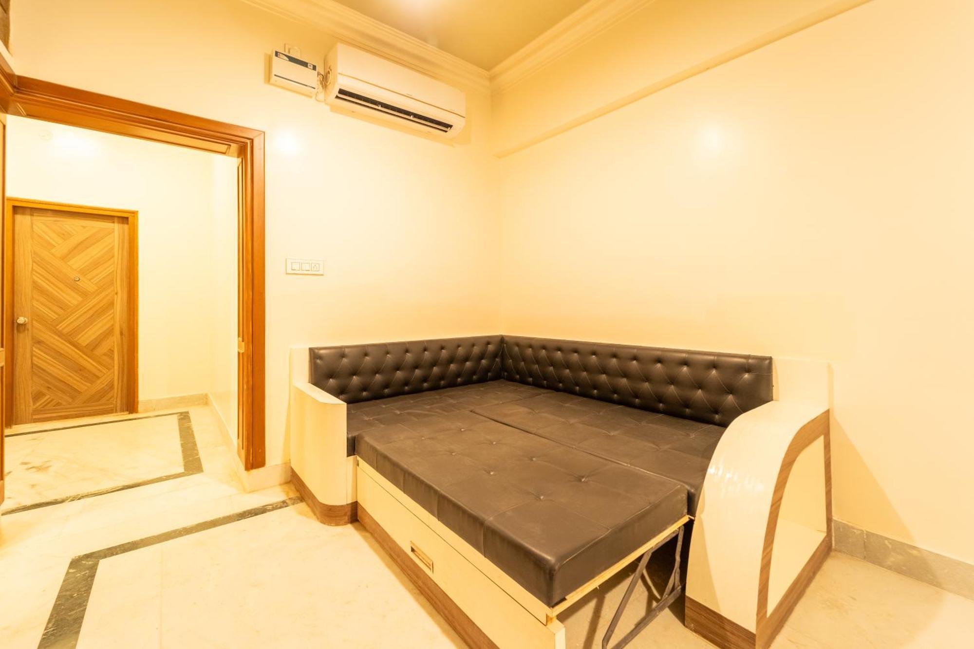 Seasons Suites - Hbr Бенґалуру Номер фото
