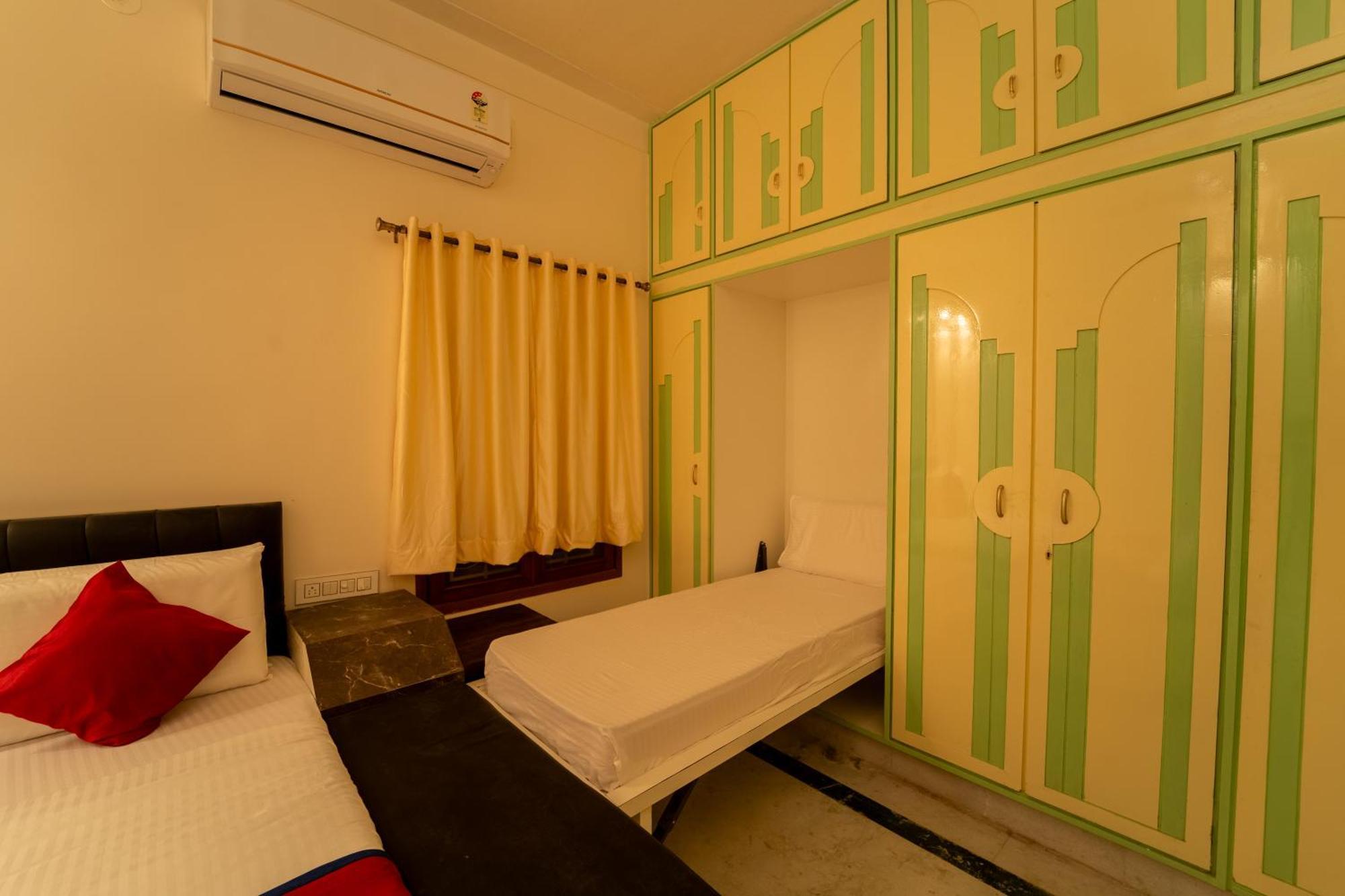 Seasons Suites - Hbr Бенґалуру Номер фото