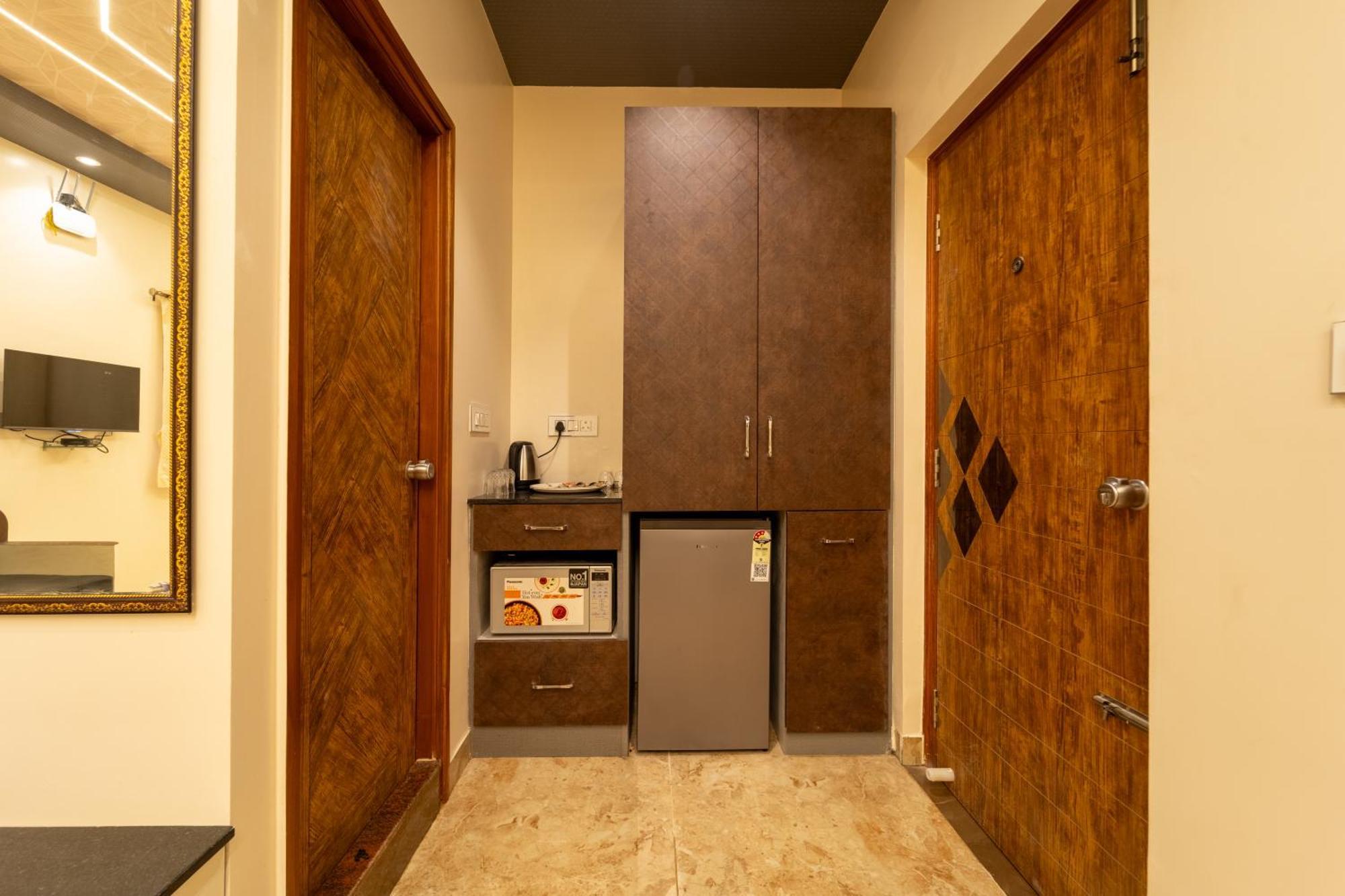 Seasons Suites - Hbr Бенґалуру Номер фото