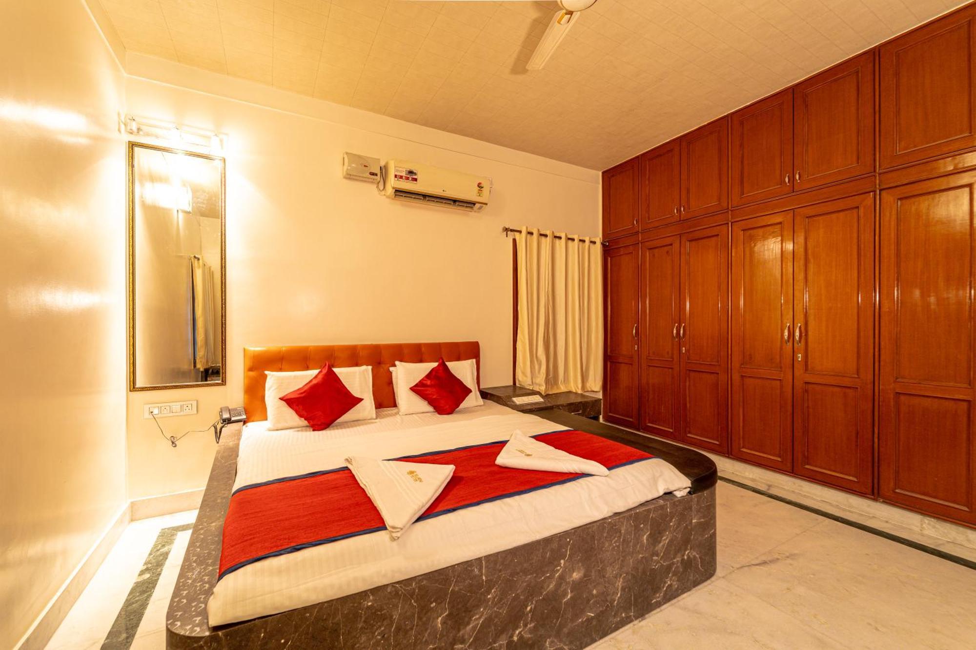 Seasons Suites - Hbr Бенґалуру Номер фото